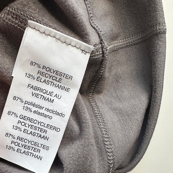 Vuori Men's Gray shirt - Picture 7 of 9